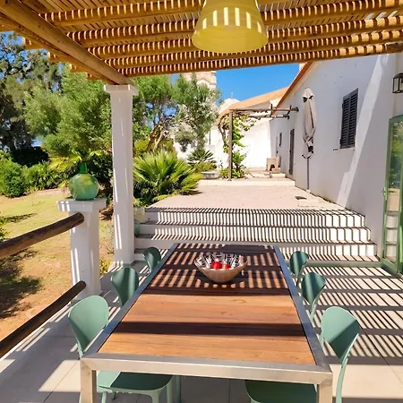 Casa En Vila Do Bispo Jardin Naturaleza Y Surf Vakantiehuis *